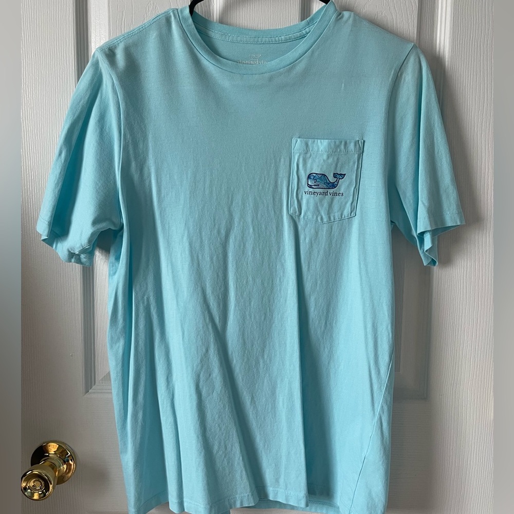 Boys Vineyard Vines blue tee with blue fish